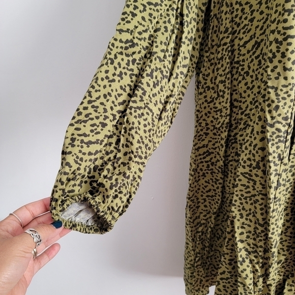 H&M khaki green leopard short draped dress Sz 6 - Picture 3 of 6